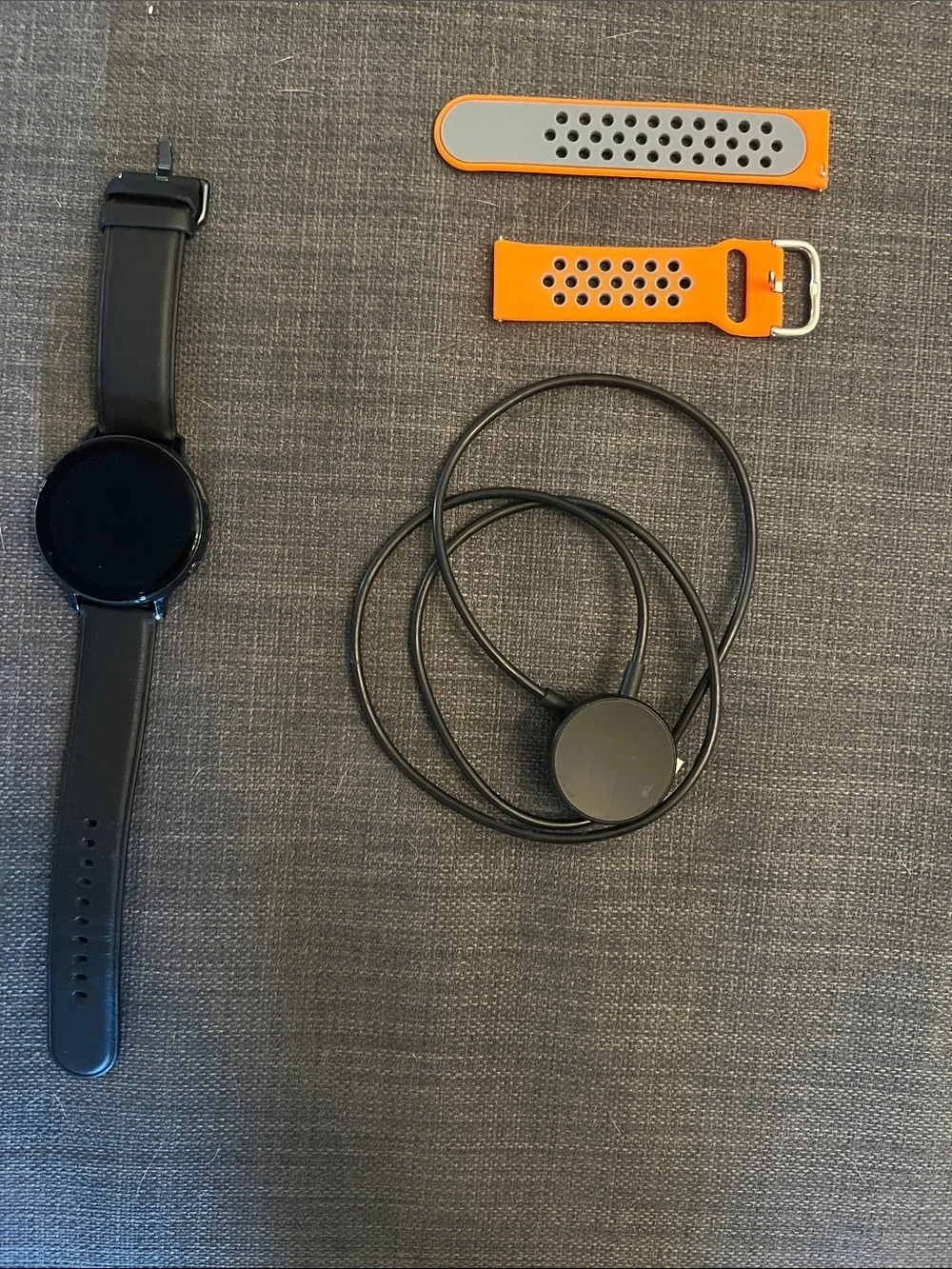 Samsung Galaxy Smartwatch + EZCO Extra Watchband, Charger & Protective Screens